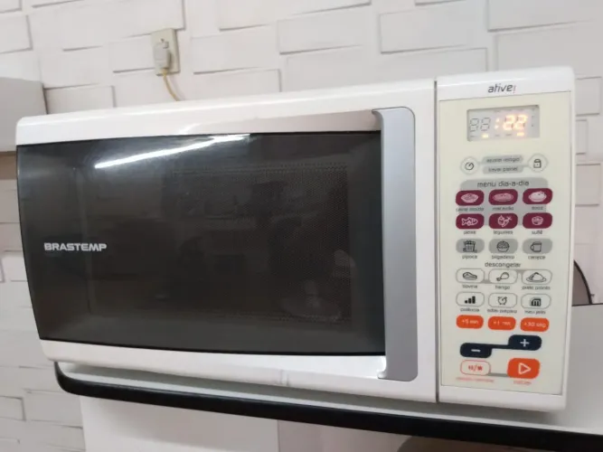 Micro onda Brastemp