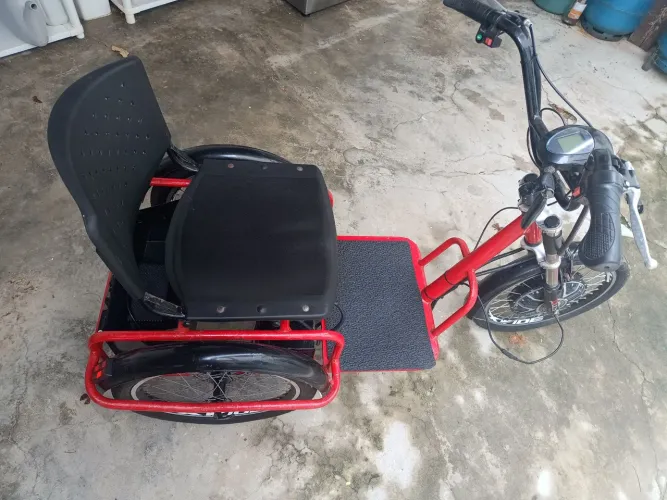 Triciclo Elétrico 800w Freio A Disco Com Ré Farol E Alarme Fox Vermelho