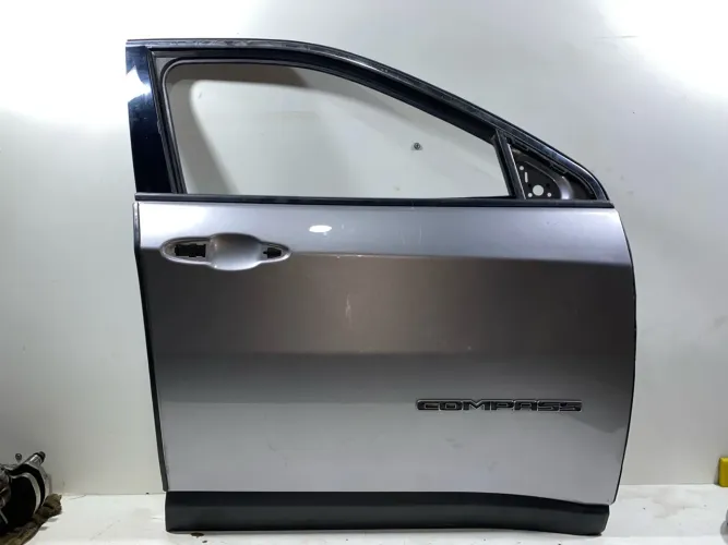 Porta dianteira esquerda Jeep Compass 2017 a 2021