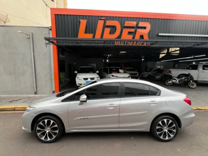 CIVIC 2014 2.0 LXR