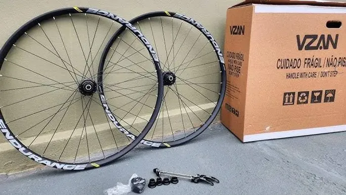 Par de aro vzan endurance 28 furos blocagem e eixo passantr