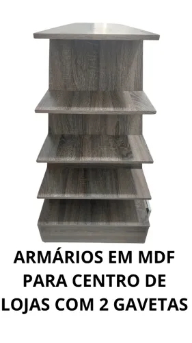 Armário de centro com rodinhas