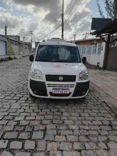 Doblo 8lug turismo com gnv