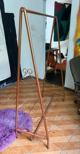 VENDO ARARA RESISTENTE