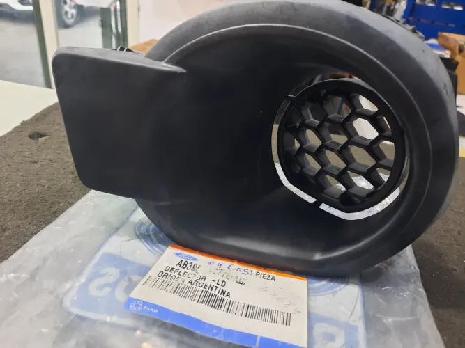 Moldura Farol de Milha Direito Ford Nova Ranger 2012 a 2016