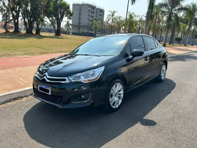 Citroen C4 Lounge Tendance 2.0 Flex 4P Aut. 2015