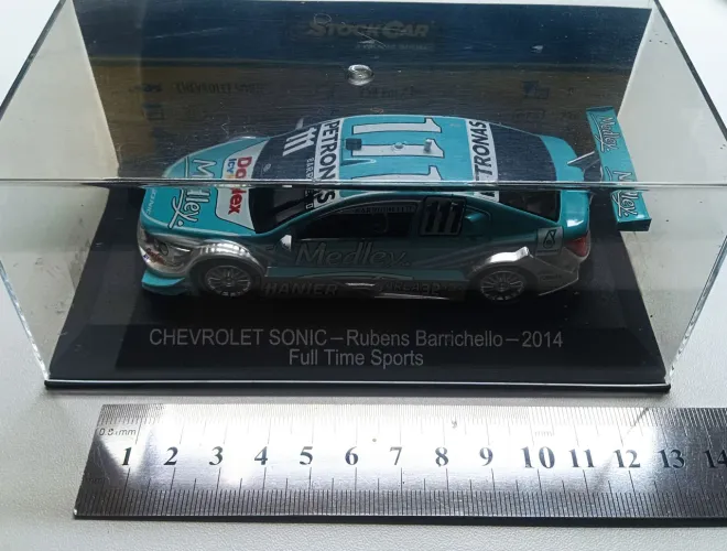 Miniatura Chevrolet Sonic Rubens Barrichello 2014 Stick Cara 1:44