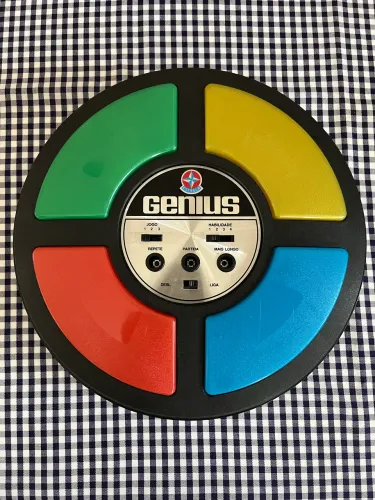 Jogo Genius antigo da Estrela 