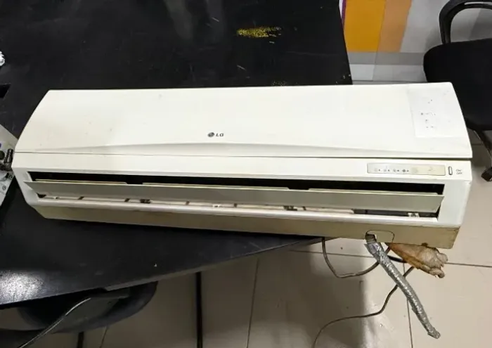 Ar Condicionado LG Para Retirada De Peça "Sucata"