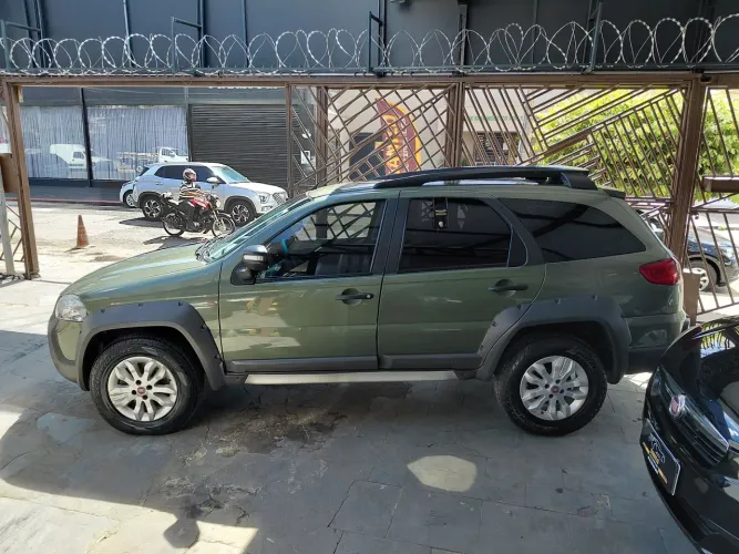 Fiat Palio Weekend Adventure Locker 1.8 Flex 2014