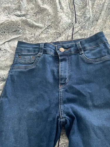 Calça jeans modelo azul Renner tamanho 40