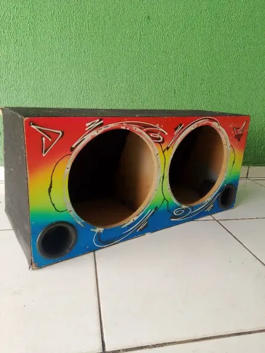 Vendo ou troco Caixa de som para 2 graves!!