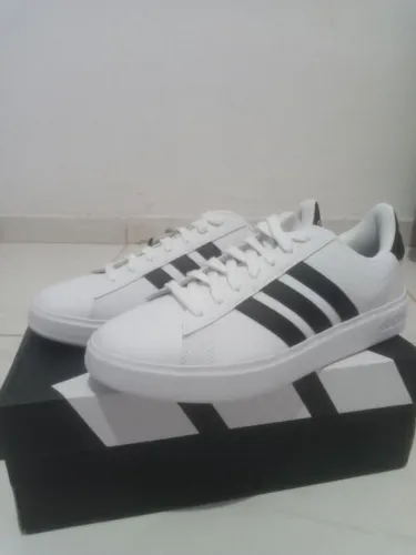Tênis Adidas grand court 2.0 nunca usado n° 37