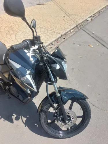 Moto Fazer 150