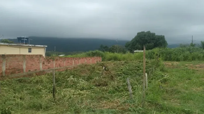 Vendo terreno em Maricá 