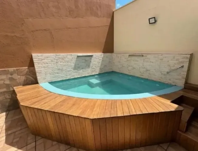 Vendo uma Casa Térrea no Condomínio Nova Era II