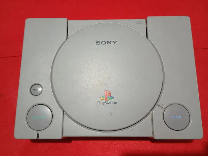 Playstation 1 fat, aparelho com defeito, não liga