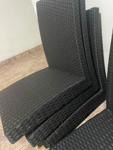 Cadeira de palha sintética