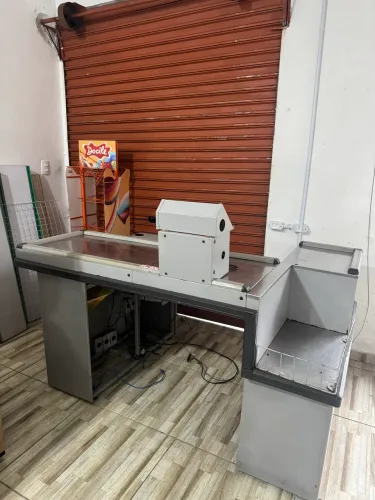 Check-out Caixa Supermercado Eletrofrio Inox em L - Usado
