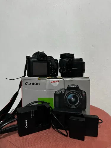 Câmera cânon T7+ , 2 carregadores, 3 baterias e 2 lentes