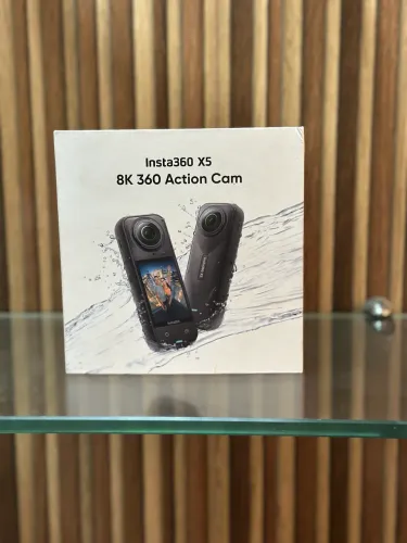 INSTA 360 X5 - 8K - NA CAIXA