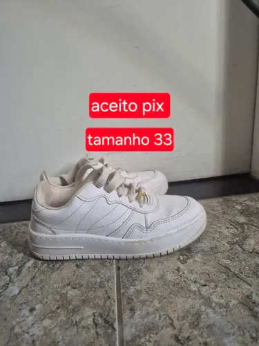Tênis feminino