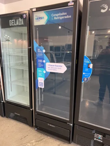 Freezer vertical - Ar forçado - Metalfrio