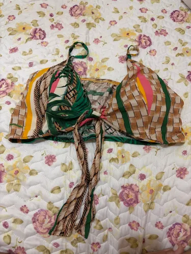 Roupas novas tamanho P e M nunca usada 