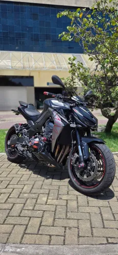Kawasaki Z1000 2021 - BAIXA KM!