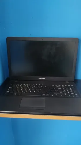 Samsung Celeron, 15 polegadas, 4Gb de RAM, 1Tb HD SSD, Windows 11