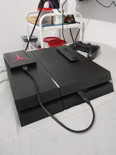 Playstation 4 Original + 2 Controles