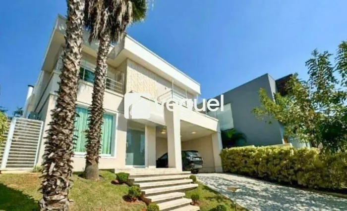 Casa em condomínio para aluguel com 345m², 4 quartos, sendo 2 suítes, 4 vagas de garagem,