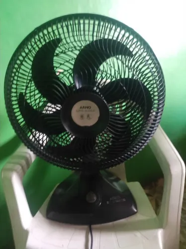 Ventilador de mesa 40cm funcionando perfeitamente em ótimo estado