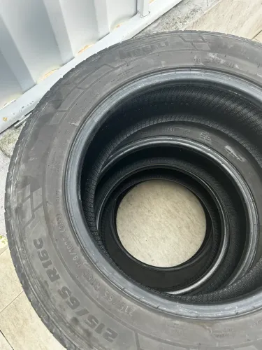 Pneus 215/65 R16 pirelli
