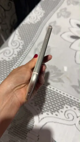 iPhone 11 - 64GB (sem marcas de uso)