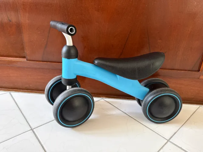 Bicicleta de equilíbrio Buba