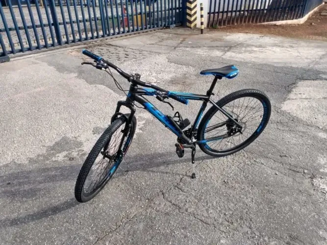 Bicicleta MTB Aro 29 Fist Freio a Disco + Suspensão Dianteira