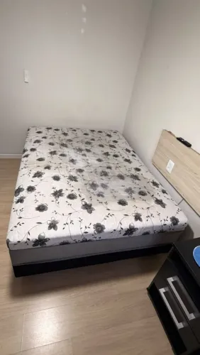 Cama casal 