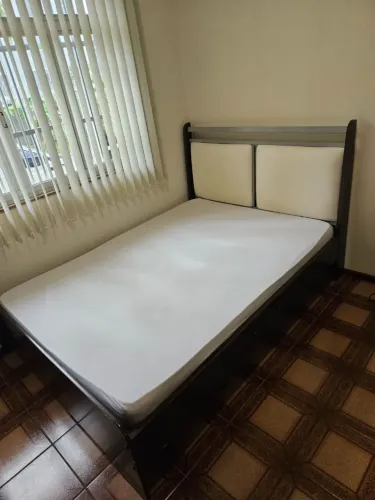 Cama de Casal + Colchão (Usados)
