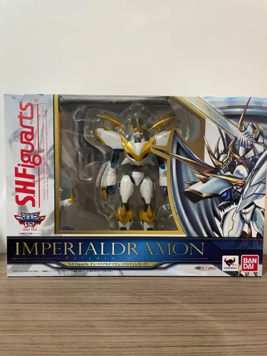 SH Figuarts Imperialdramon Paladin Mode
