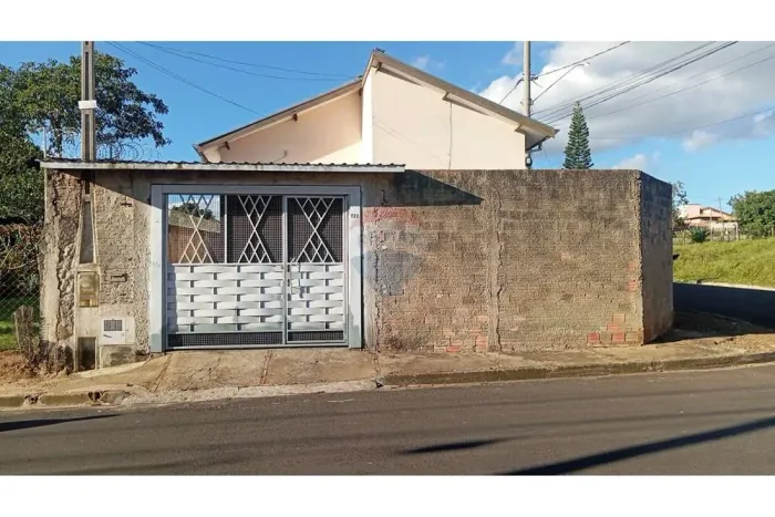 Casa à Venda Jardim Botucatu - Rubião Junior - Botucatu - SP