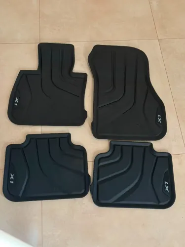 Jogo Tapetes Originais BMW X1 de Borracha - 4 Peças