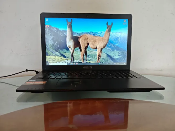 Laptop ASUS DVD player 8GB ram 256GB HDD Intel i3 3rd gen completamente funcional