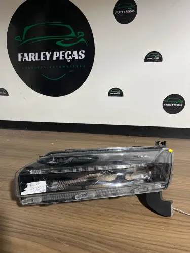 Farol Renault Kwid c/ LED 2020? L/E original