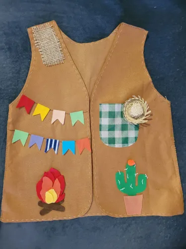 Colete caipira para festa junina
