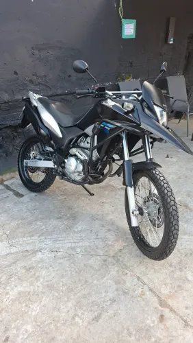 XRE 300 ABAIXO DA TABELA