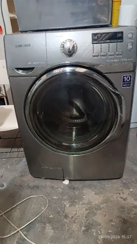 Lava e seca Samsung 14 kilos com defeito.