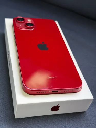 iPhone 13 - 256 GB