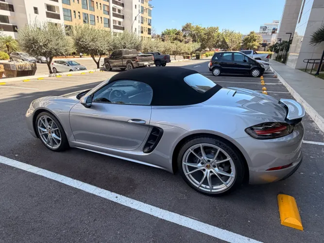 Porsche 718 Boxster 2.0 300cv 2024