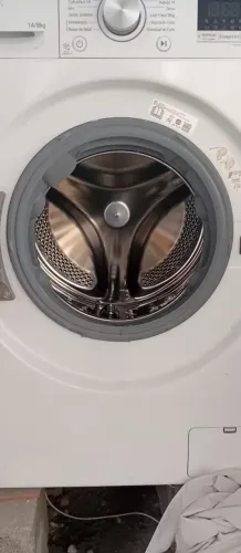 Máquina LG lava e seca 8kg Nova